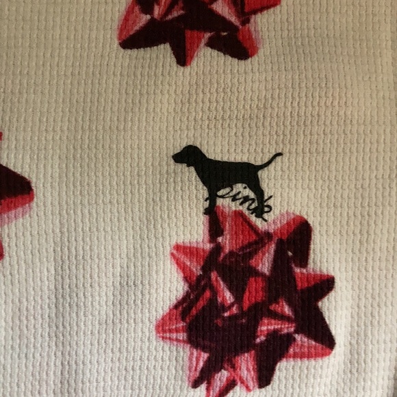 VS PINK Sleepwear Top - Picture 2 of 6